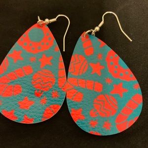 Women’s faux leather teardrop earrings